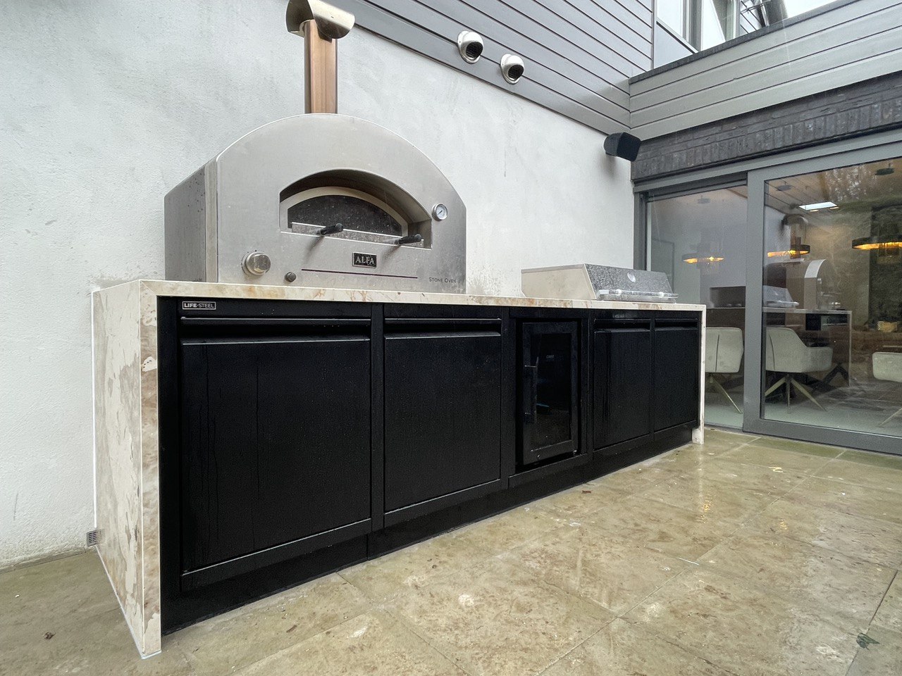 Buitenkeuken idee - Luxe buitenkeukens